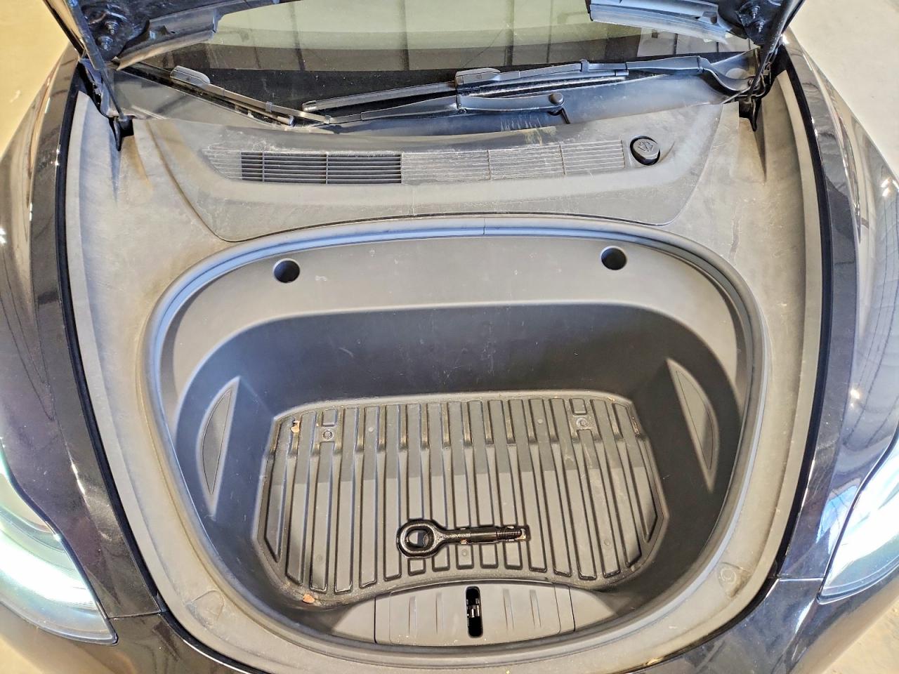 TESLA MODEL 3 - bilde 3